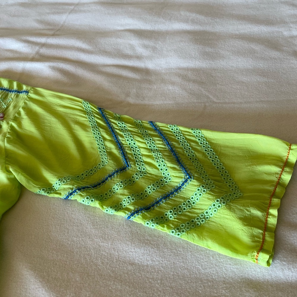 Johnny Was Chartreuse Blouse with Floral Birds Embroidery Sz M Boho Summer - Picture 5 of 6